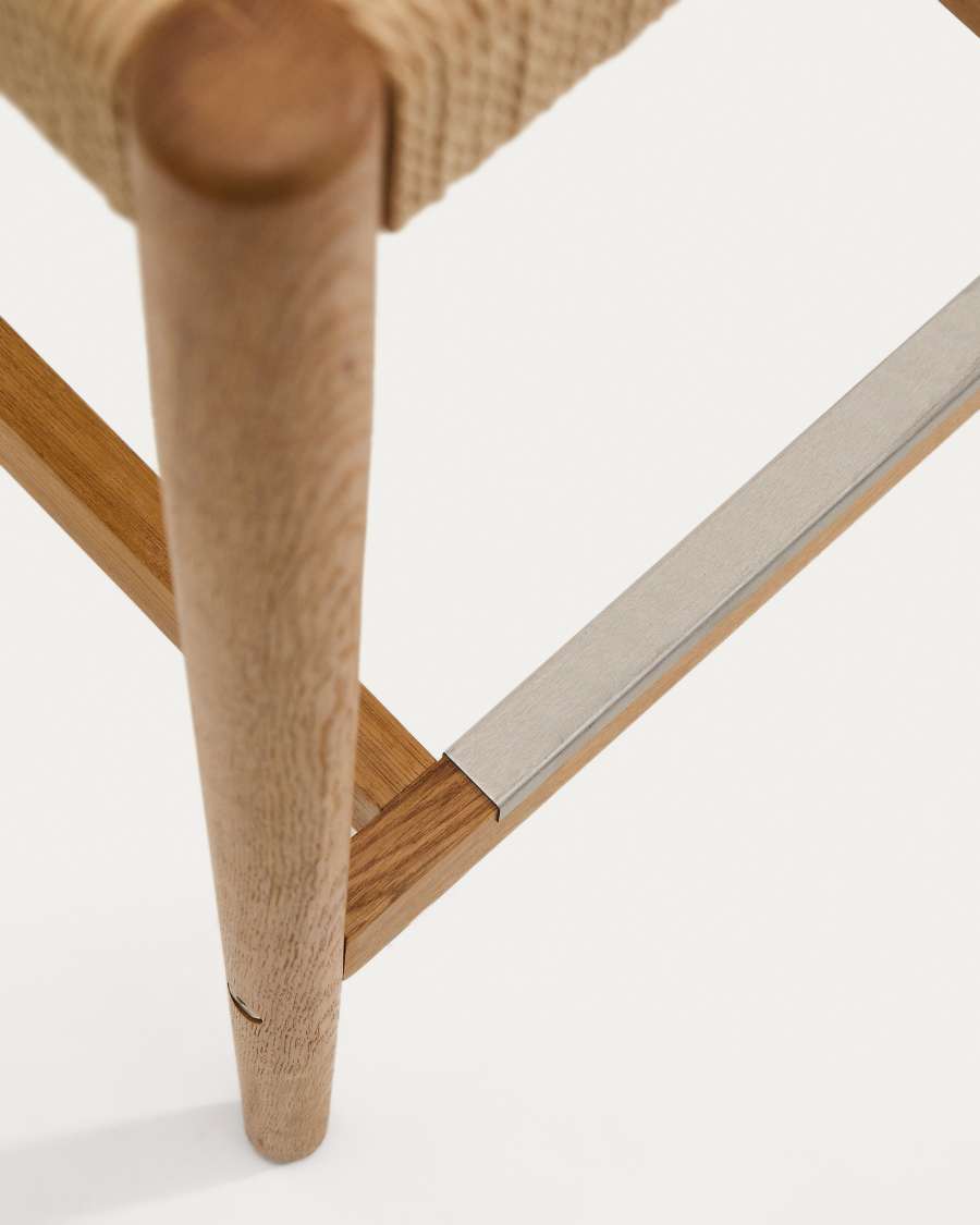 Sgabello Analy schienale legno massello di rovere finitura tono naturale e seduta corda 65 cm FSC 100%.