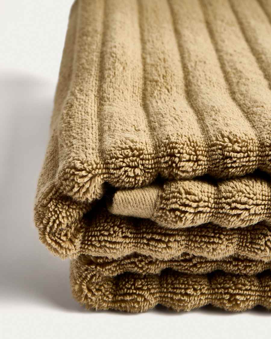 Navira 100% cotton light green bath towel 70 x 140cm