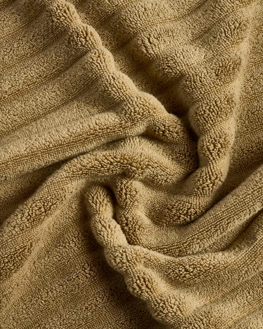 Navira handdoek van 100% lichtgroen katoen 50 x 90 cm