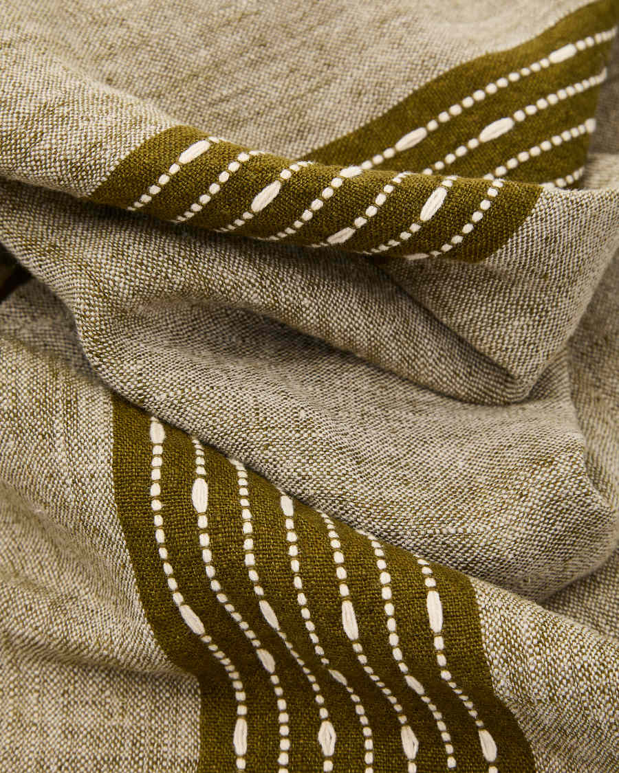 Set Calena de 2 manteles individuales 100% lino jacquard con raya central verde 35 x 50 cm