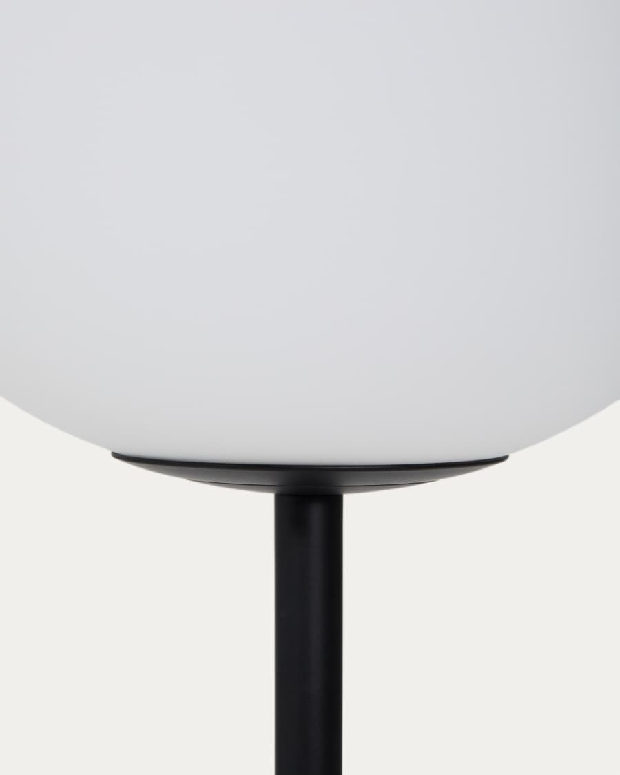 Piantana Brisia in metallo con finitura nera e 1 sfera in vetro satinato Ø30 cm