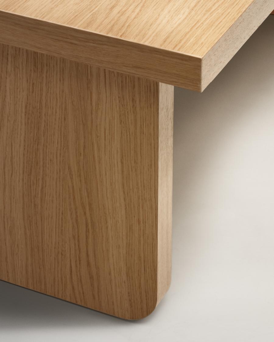 Oaq coffee table in oak wood veneer with natural finish, 89 x 62 cm FSC Mix Credit