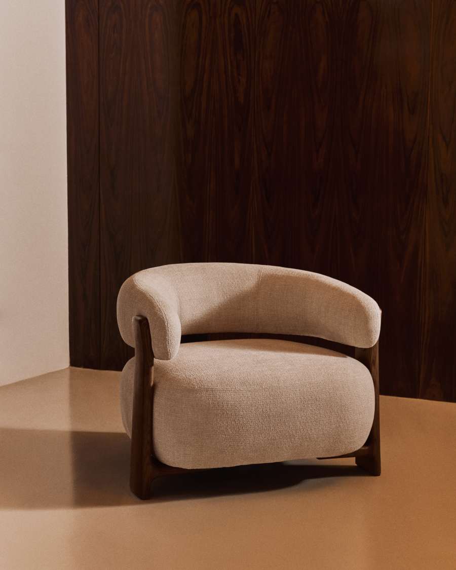 Granite fire-retardant armchair in beige chenille and solid ash wood with walnut-coloured finish FSC 100%