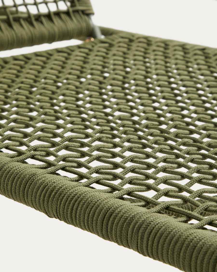 Ξαπλώστρα Dandara με ατσάλινο σκελετό, πράσινο σκοινί και πόδια από μασίφ ξύλο ακακίας FSC 100%