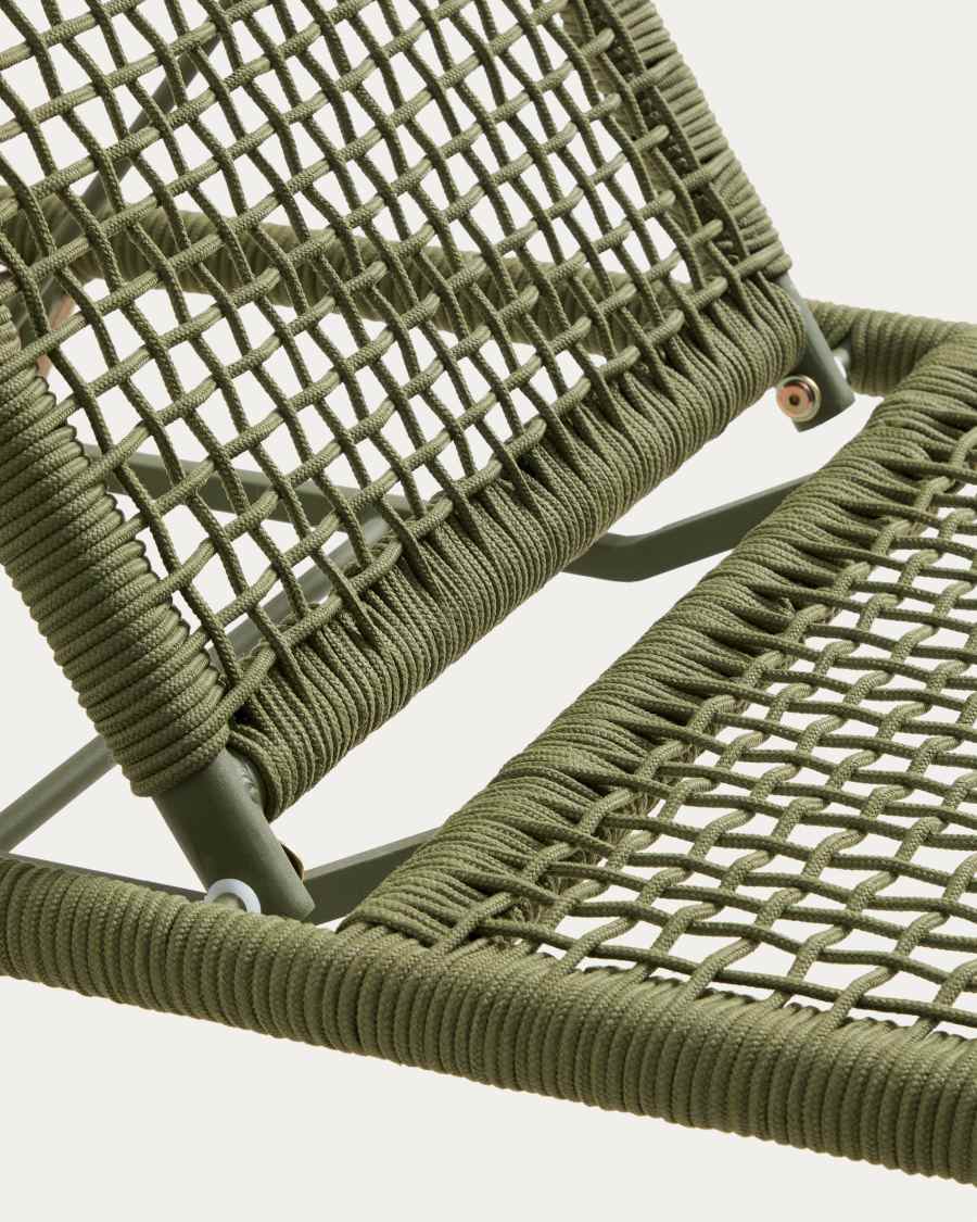 Ξαπλώστρα Dandara με ατσάλινο σκελετό, πράσινο σκοινί και πόδια από μασίφ ξύλο ακακίας FSC 100%