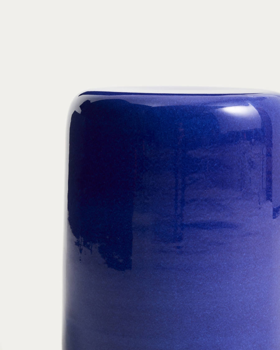 Βοηθητικό τραπέζι εξωτερικού χώρου Mesquida από κεραμικό με μπλε γυαλιστερό φινίρισμα Ø 35 εκ