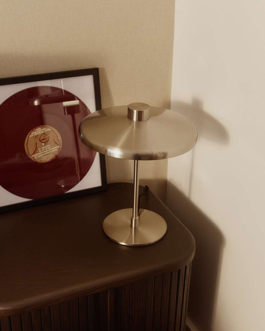 Lampada da tavolo Nuvira in metallo spazzolato grigio chiaro