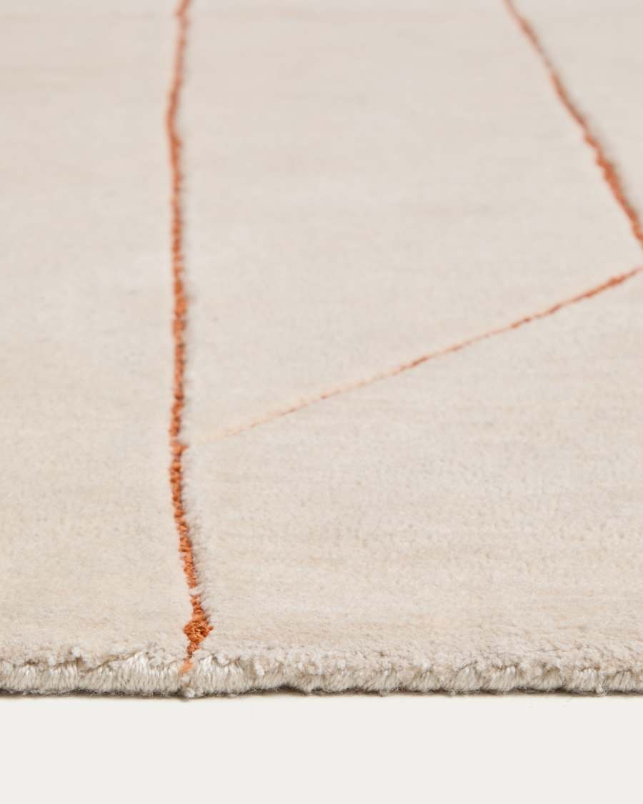 Χαλί Delide από συνθετικές ίνες σε χρώμα εκρού με πορτοκαλί γραφικά στοιχεία 160 x 230 εκ