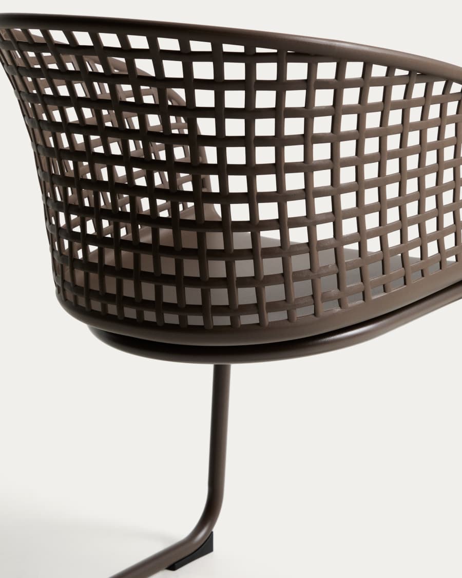 Πλαστική καρέκλα εξωτερικού χώρου Tenaro με ατσάλινο σκελετό, καφέ