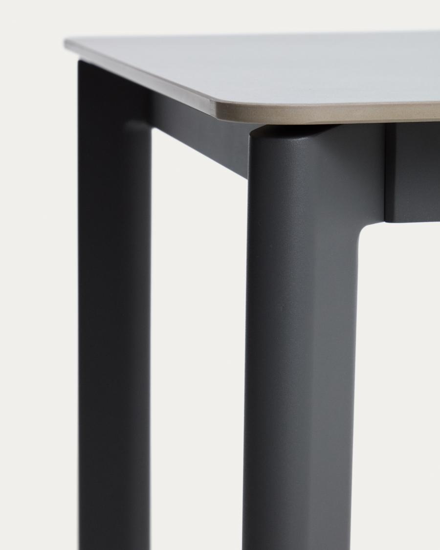 Tavolo Anafi in pietra sinterizzata e alluminio grafite 140 x 80 cm