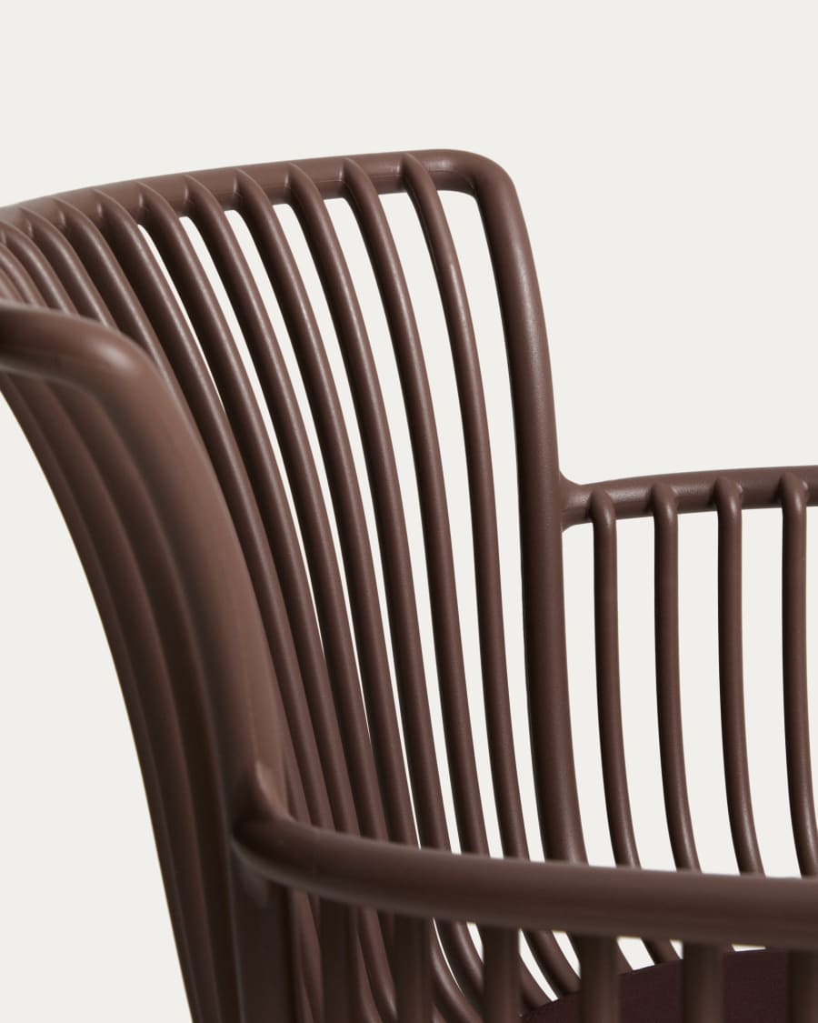 Καρέκλα εξωτερικού χώρου Surpika με καφέ ατσάλινα πόδια