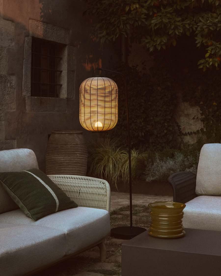 Saranella portable LED table lamp in light grey synthetic rattan