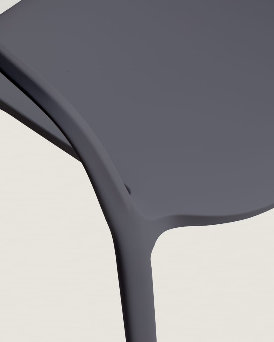 Στοιβαζόμενη καρέκλα Ania, 100% εξωτερικού χώρου, γκρι σκούρο