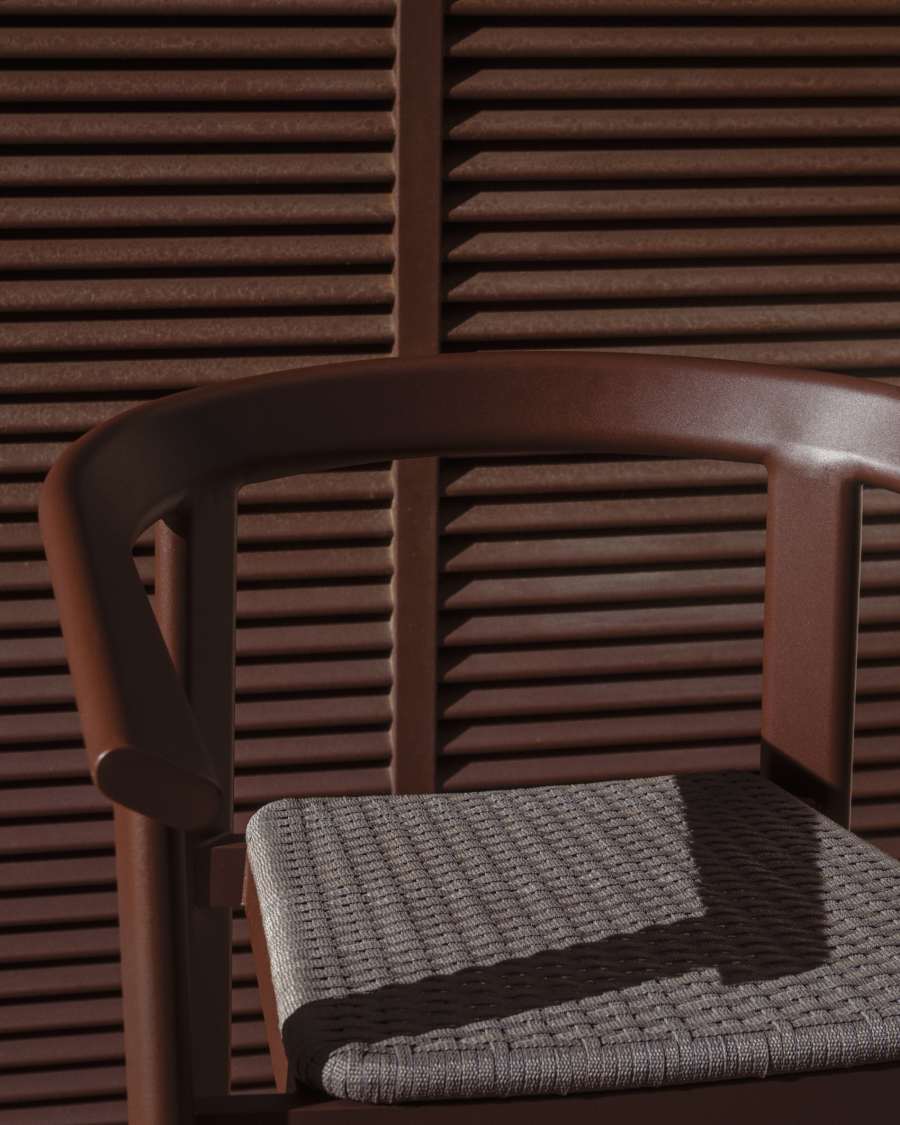 Σκαμπό Erice από αλουμίνιο και καφέ σχοινί 65 εκ