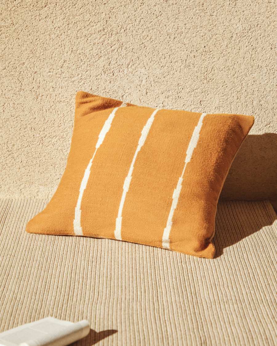 Daila orange 100% PET floor cushion cover with Ikat graphic 70 x 70 cm