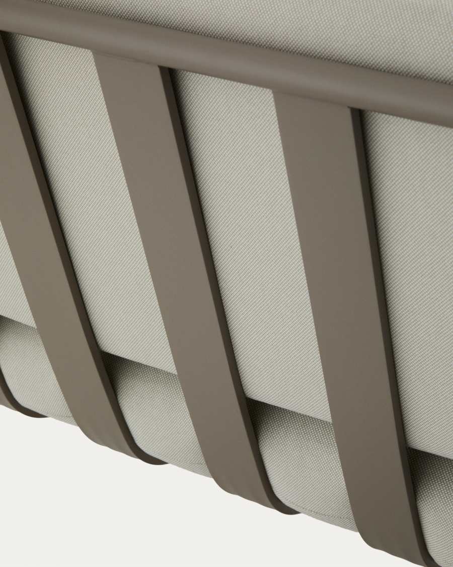 Τριθέσιος καναπές εξωτερικού χώρου Joncols από αλουμίνιο με φινίρισμα βαφής σε μπεζ χρώμα, 225 cm