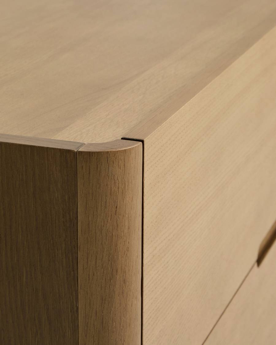Arelida chest of drawers made of oak veneer and solid oak wood with light brown finish 100 x 80cm