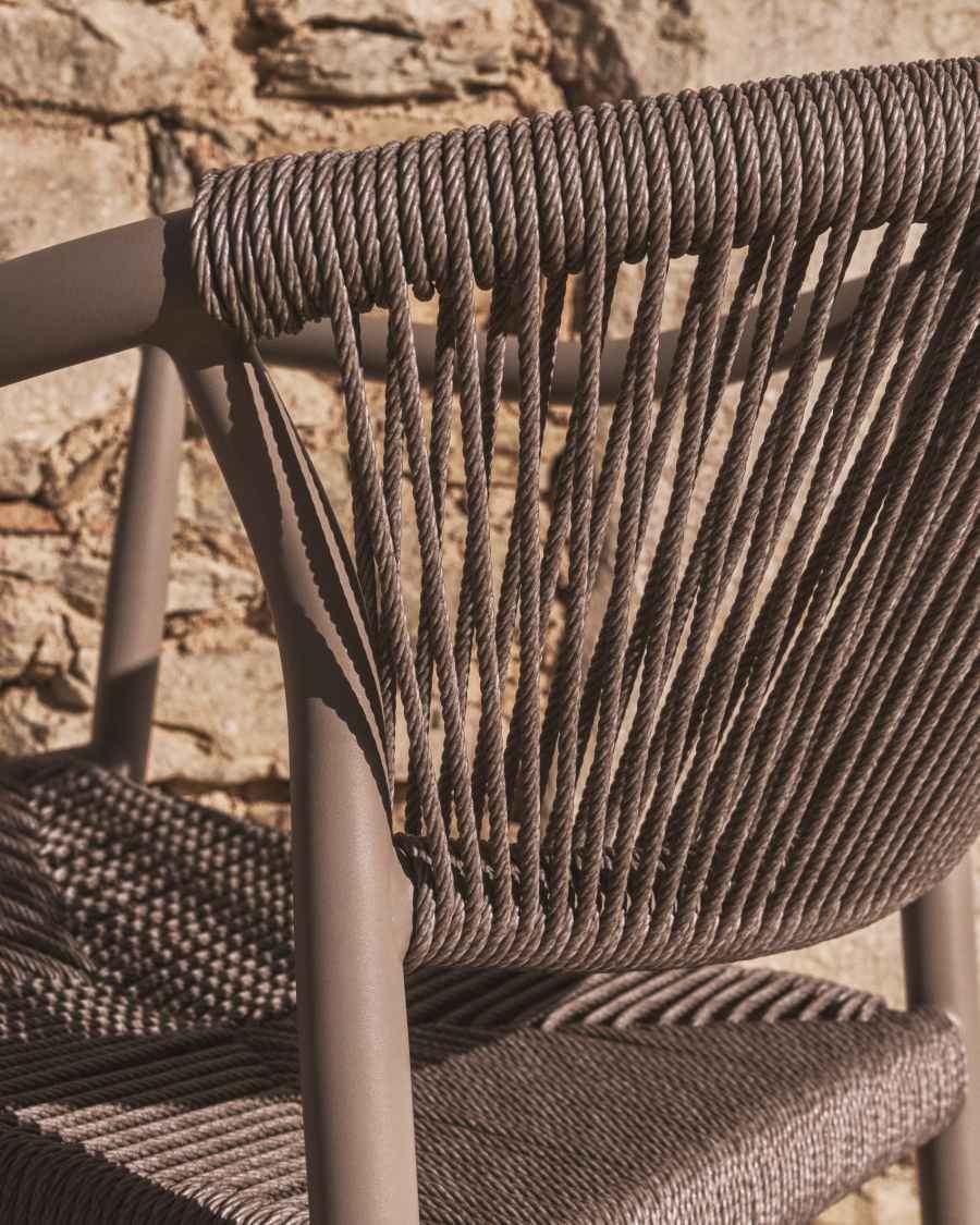 Sedia impilabile da esterni Livadia in alluminio tortora