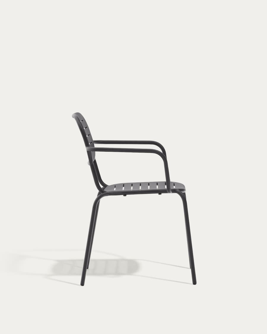 Sedia da esterno impilabile Brai con braccioli in acciaio zincato grigio scuro