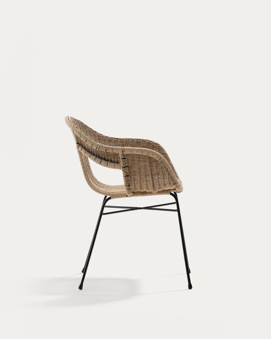 Stapelbarer Stuhl Eltiera aus synthetischem Rattan und schwarzem Stahlgestell
