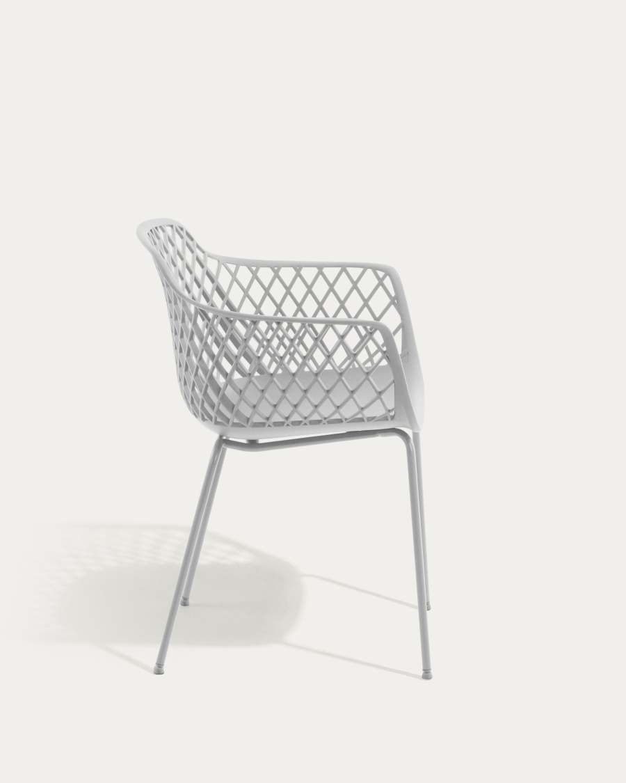Quinn outdoor chair in white