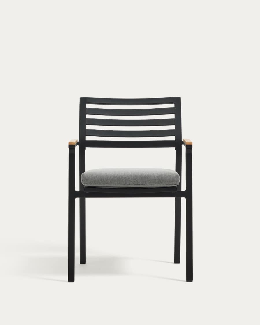 Sedia da esterno Bona alluminio finitura nera e braccioli in legno massello di teca