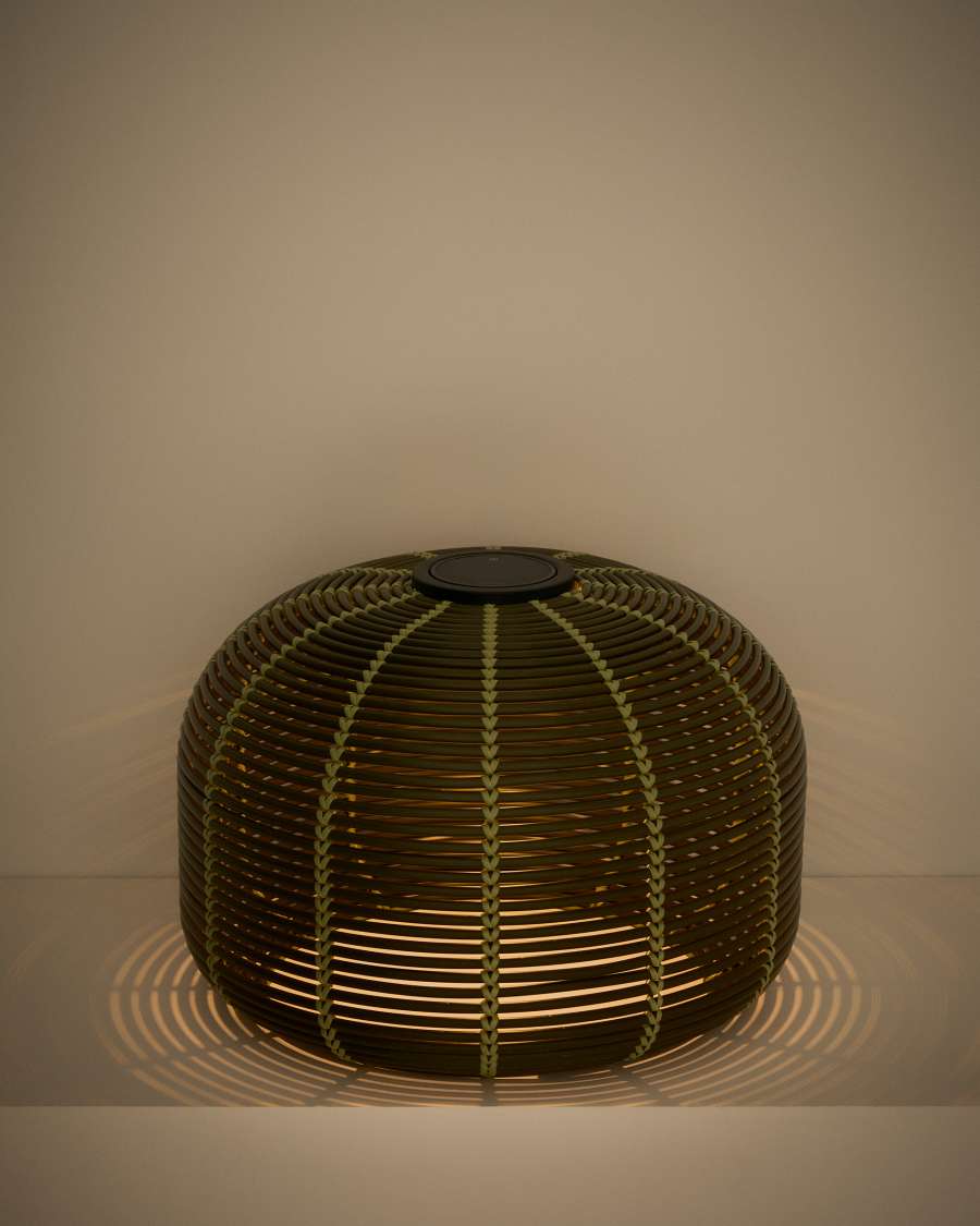 Ηλιακό επιτραπέζιο φωτιστικό εξωτερικού χώρου Garoina LED σε πράσινο συνθετικό ρατάν Ø50 εκ