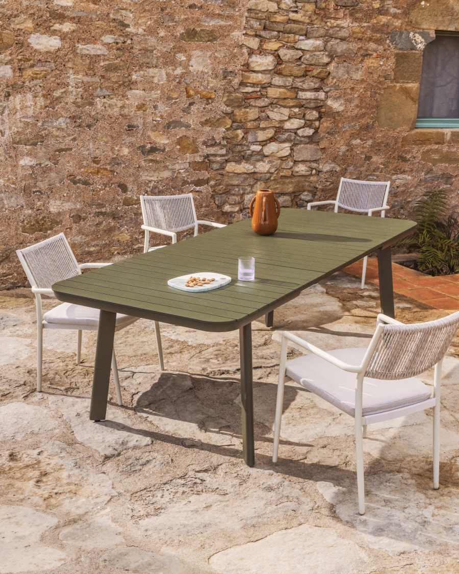 Argasi stackable outdoor chair in ecru aluminium and grey synthetic rope cord