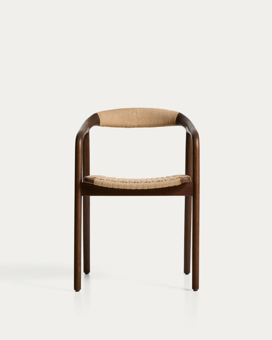 Chaise Derile en bois de chêne avec finition noyer et corde en papier beige FSC 100 %