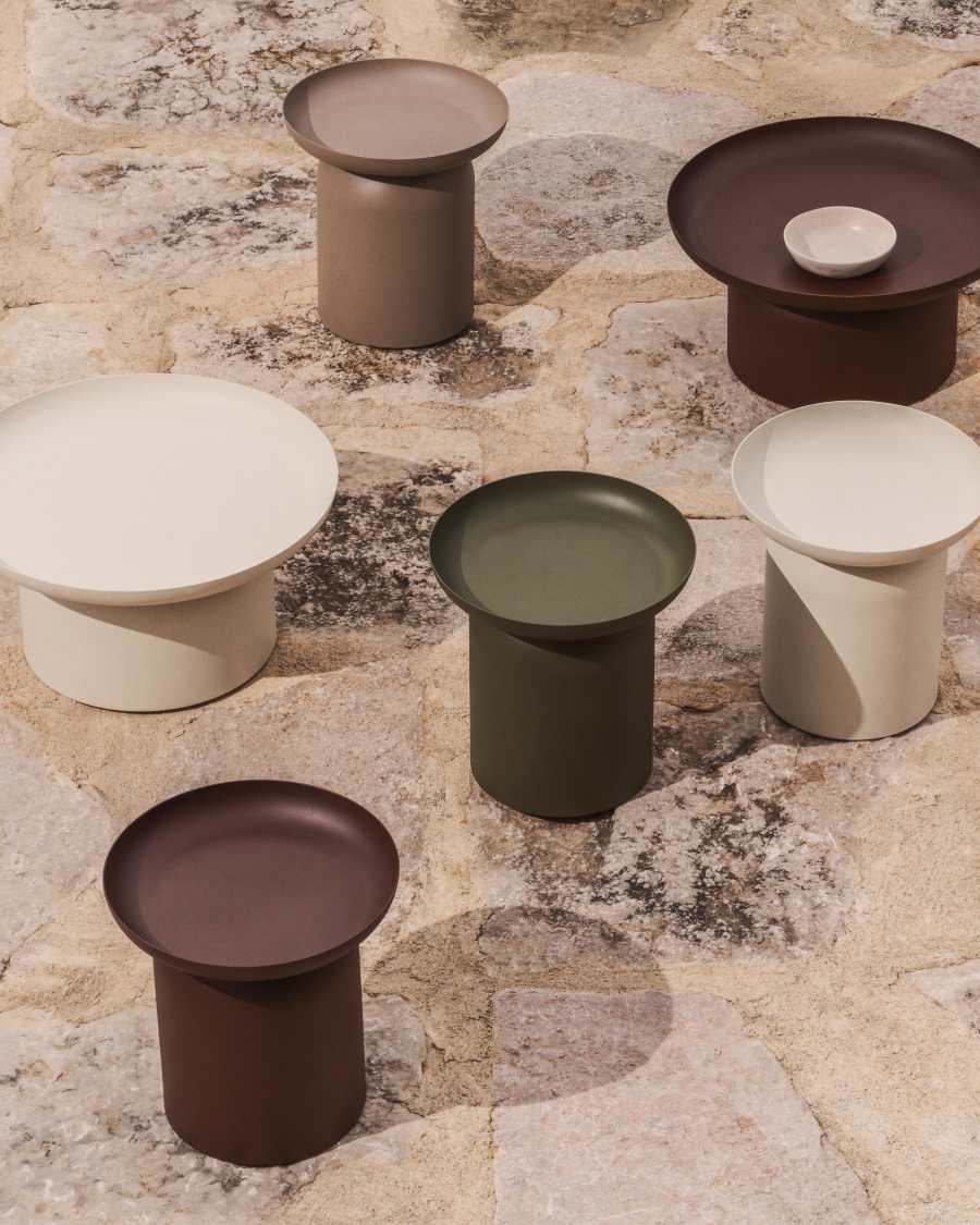 Arcola coffee table in brown aluminium Ø70cm