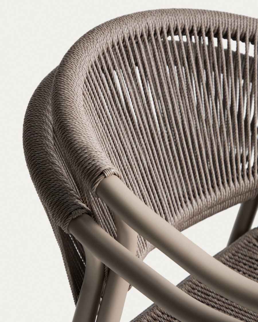 Ensemble table extensible Brela en aluminium et 6 chaises empilables Livadia en aluminium et corde synthétique taupe 205 (287) x 100 cm