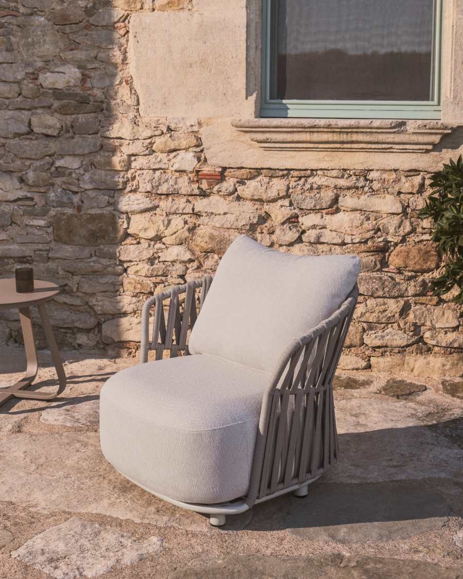 Osani armchair in ecru aluminium and taupe rope cord