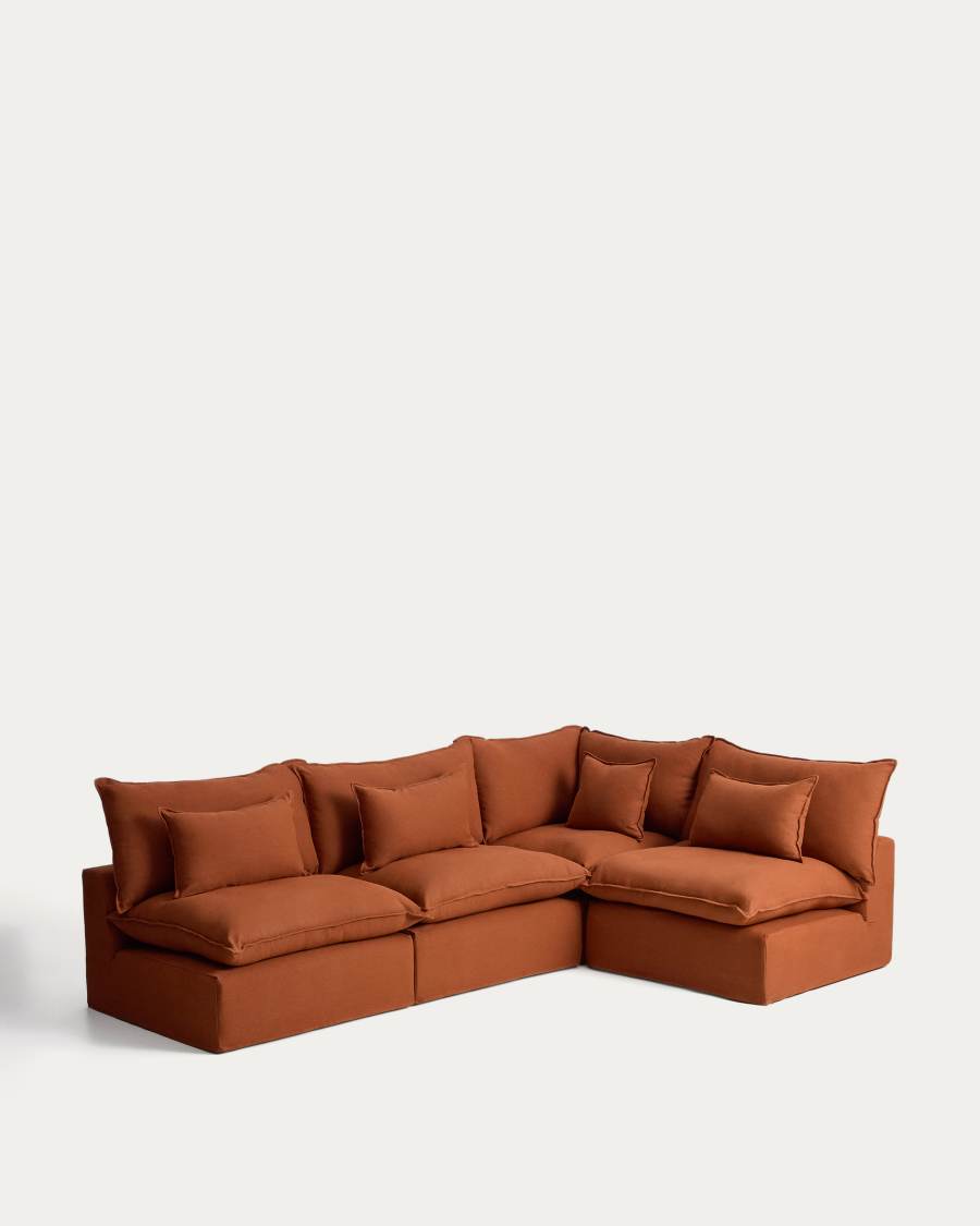 Modulares 6-Sitzer-Ecksofa Anarela mit abnehmbarem Bezug aus Leinen in Terrakotta, 327 x 217 cm / 217 x 327 cm, FSC Mix Credit