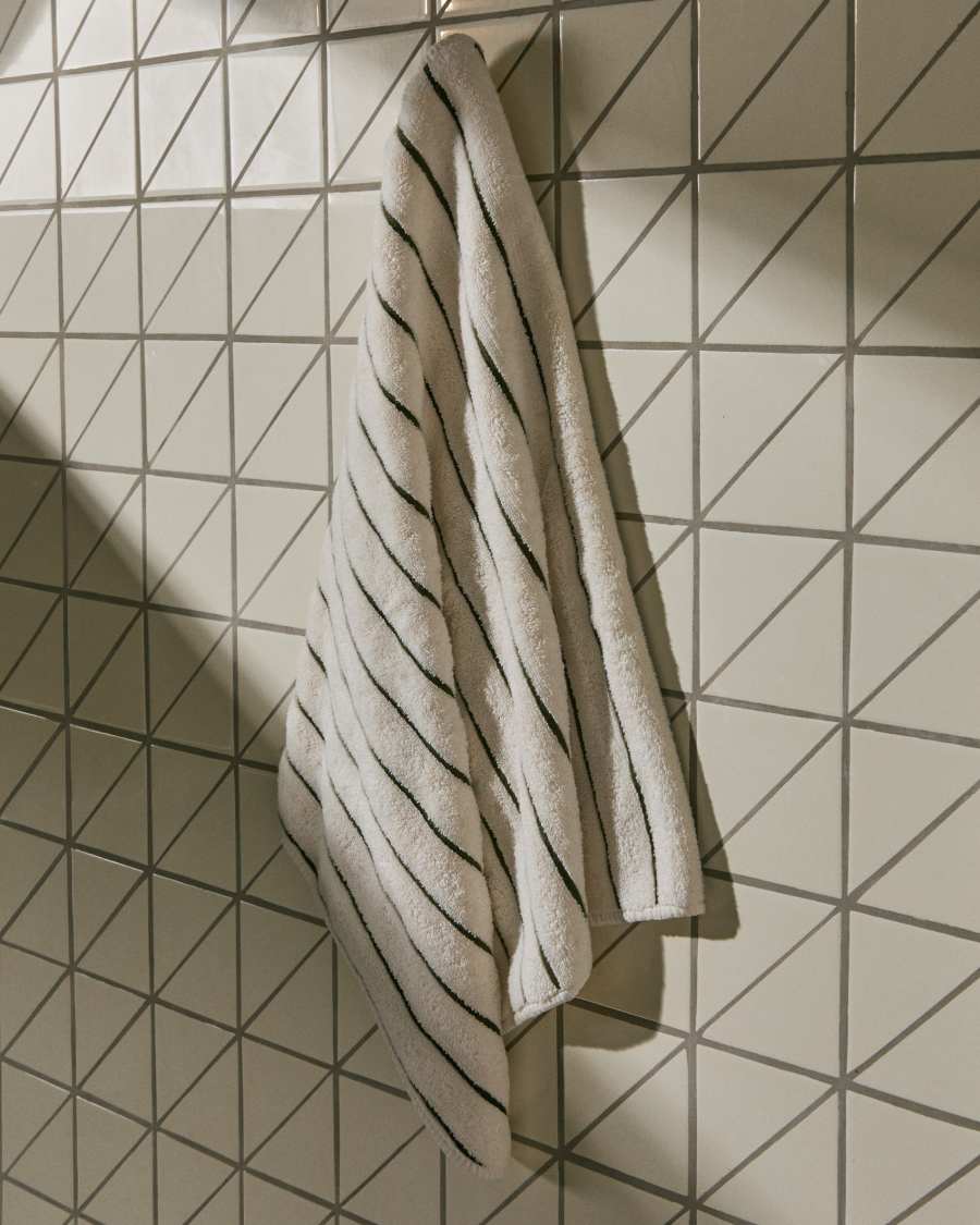 Dorane 100% cotton towel with green stripes 50 x 90cm