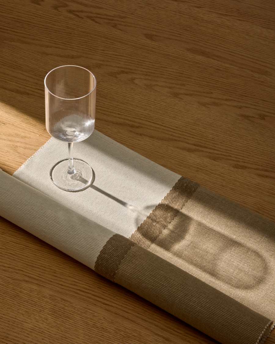 Weinglas Eluria aus klarem Glas, 39,5 cl