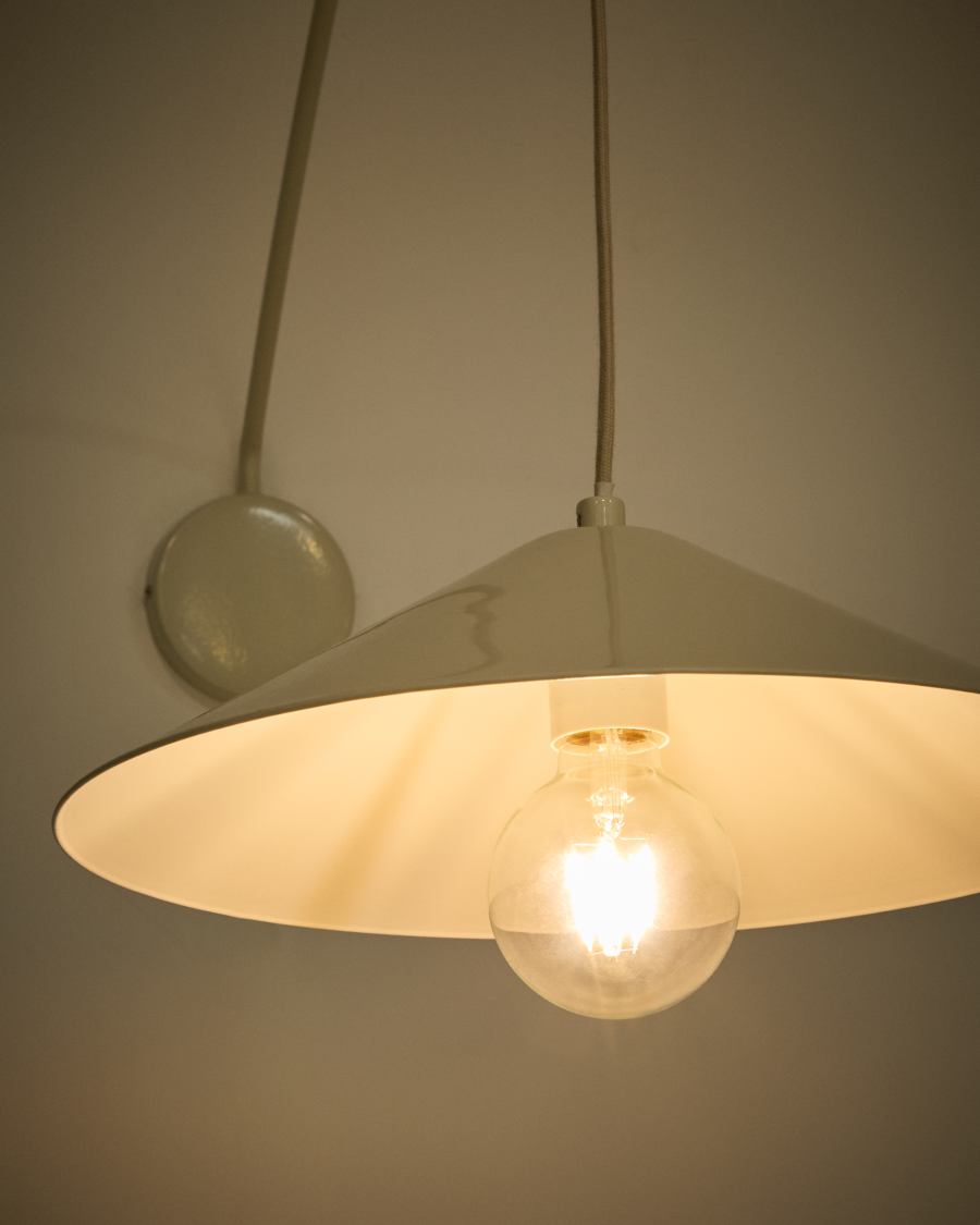 Kally wall lamp in a beige painted finish