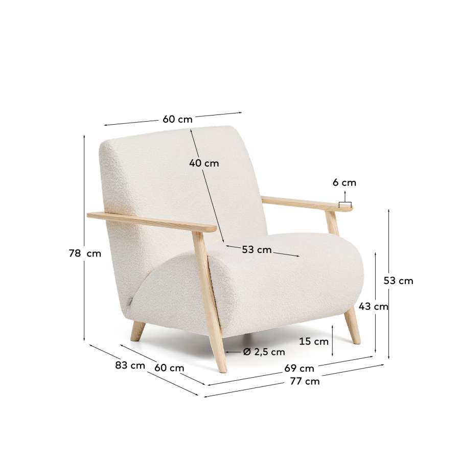 Sessel Meghan in ecrufarbenem, schwer entflammbarem Lammfellimitat mit massivem Eschenholz mit naturfarbenem Finish, FSC Mix Credit