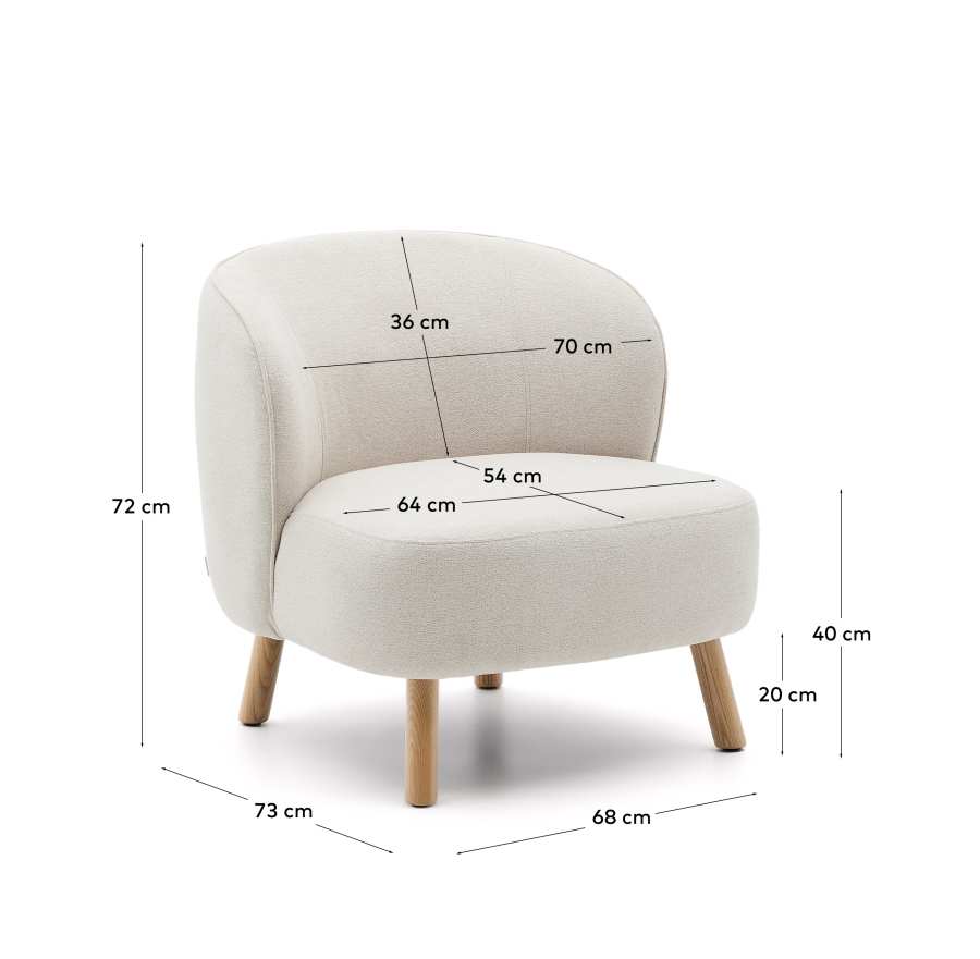 Poltrona Ulit in ciniglia beige e piedi in legno massello di faggio finitura naturale