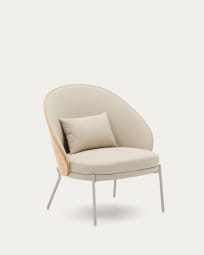Eamy fauteuil in bruin kunstleer, essenfineer en afwerking in naturel en beige metaal.