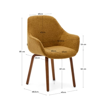 Καρέκλα Aleli με μουσταρδί δέρμα προβάτου και πόδια σε μασίφ ξύλο δρυός σε φινίρισμα καρυδιάς - μεγέθη